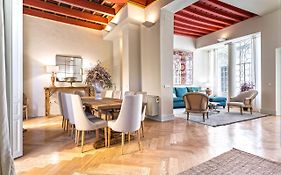 Genteel Home Palacio Abades